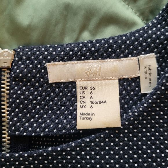 H&M pleated blue & white top - Picture 2 of 3